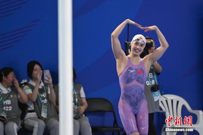 张雨霏以卓越成就斩获感动中国年度人物荣誉