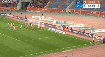 山东泰山主场1-2大连遭遇两连败积分归零