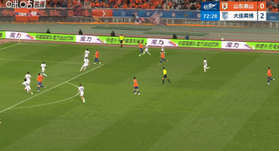 山东泰山主场1-2大连遭遇两连败积分归零