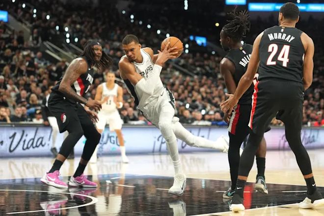 文班亚马伤退致开拓者客场取胜 马刺季后赛前景